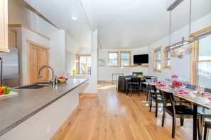 Interior - Loft AT Livery by Exceptional Stays (Telluride)