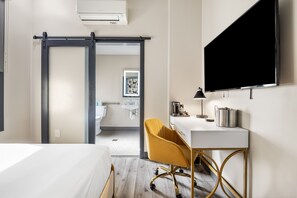 Chambre Standard, 1 grand lit, accessible aux personnes à mobilité réduite