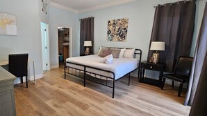 3 Schlafzimmer, Bügeleisen/Bügelbrett, Reisekinderbett, kostenloses WLAN
