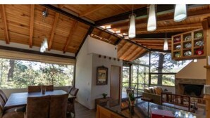 Unclassified image, 4 of 23, button - Luxury Chalet - Cabin in the Woods @Valle de Bravo 1 (Valle de Bravo)
