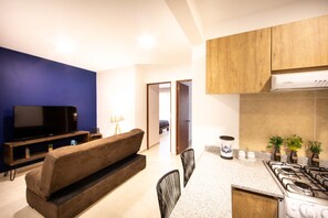 Deluxe Apartment, 2 Bedrooms | Private kitchen | Full-sized fridge, microwave, oven, stovetop - Amazing 2BDRM Apartment in Xola Narvarte, CDMX (Mexico City)