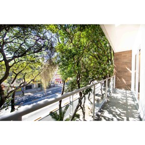 Apartamento Deluxe, 2 habitaciones | Balcón