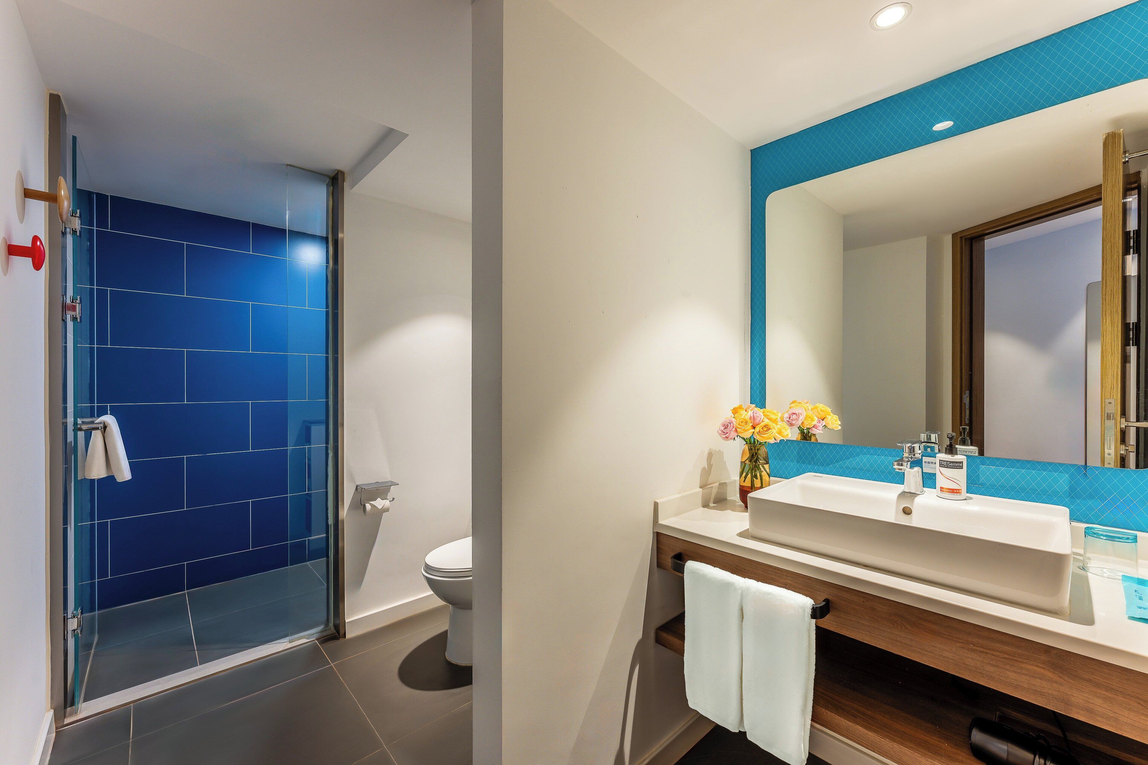 1 bedroom, in-room safe, laptop workspace, blackout curtains