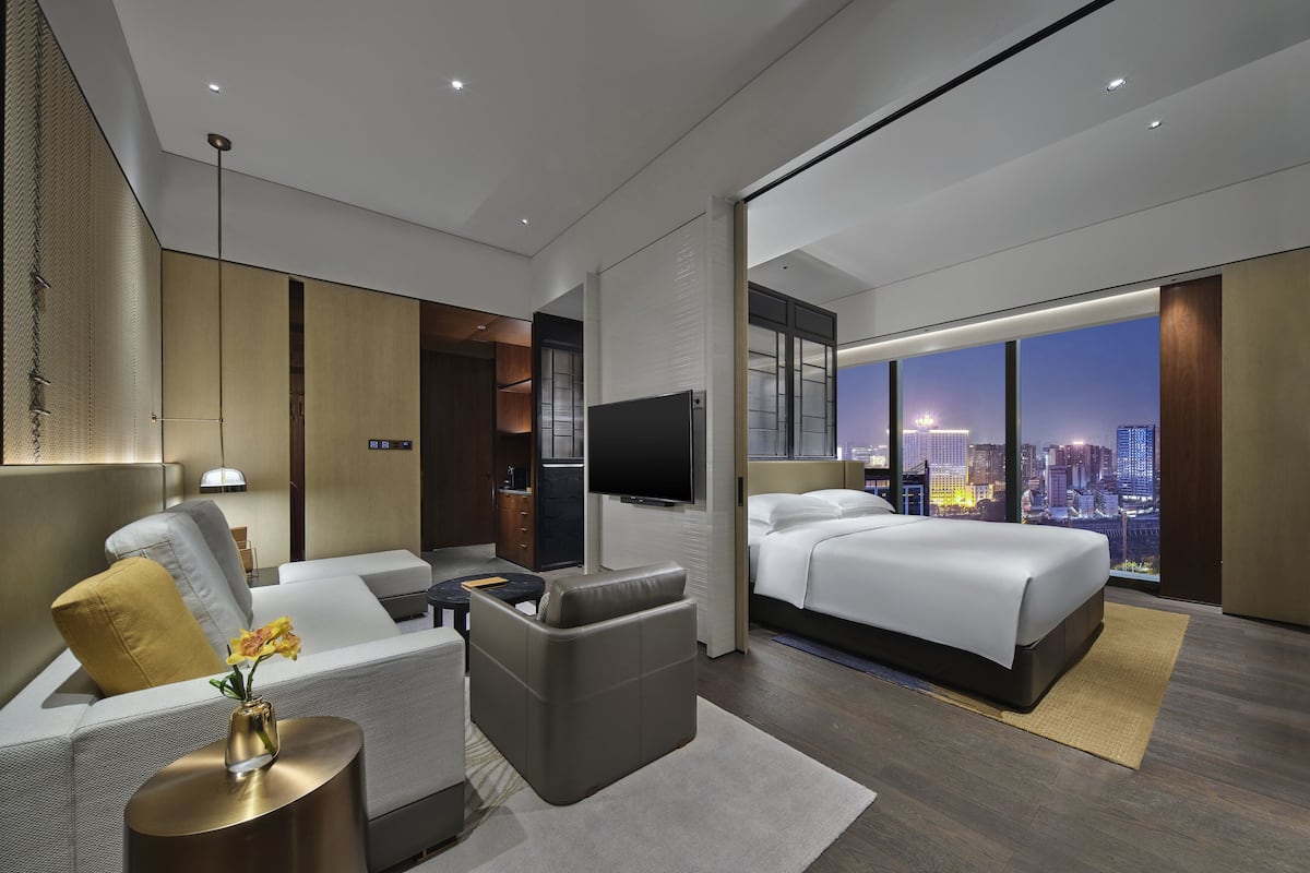 Suite, 1 Bedroom | Premium bedding, down duvets, minibar, in-room safe