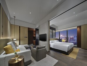 Premium bedding, down comforters, minibar, in-room safe - Intercontinental Dongguan by IHG (Dongguan)