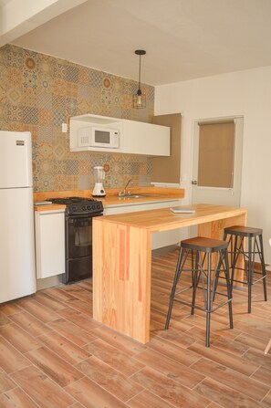 微波炉、茶具/咖啡用具、厨具/餐具