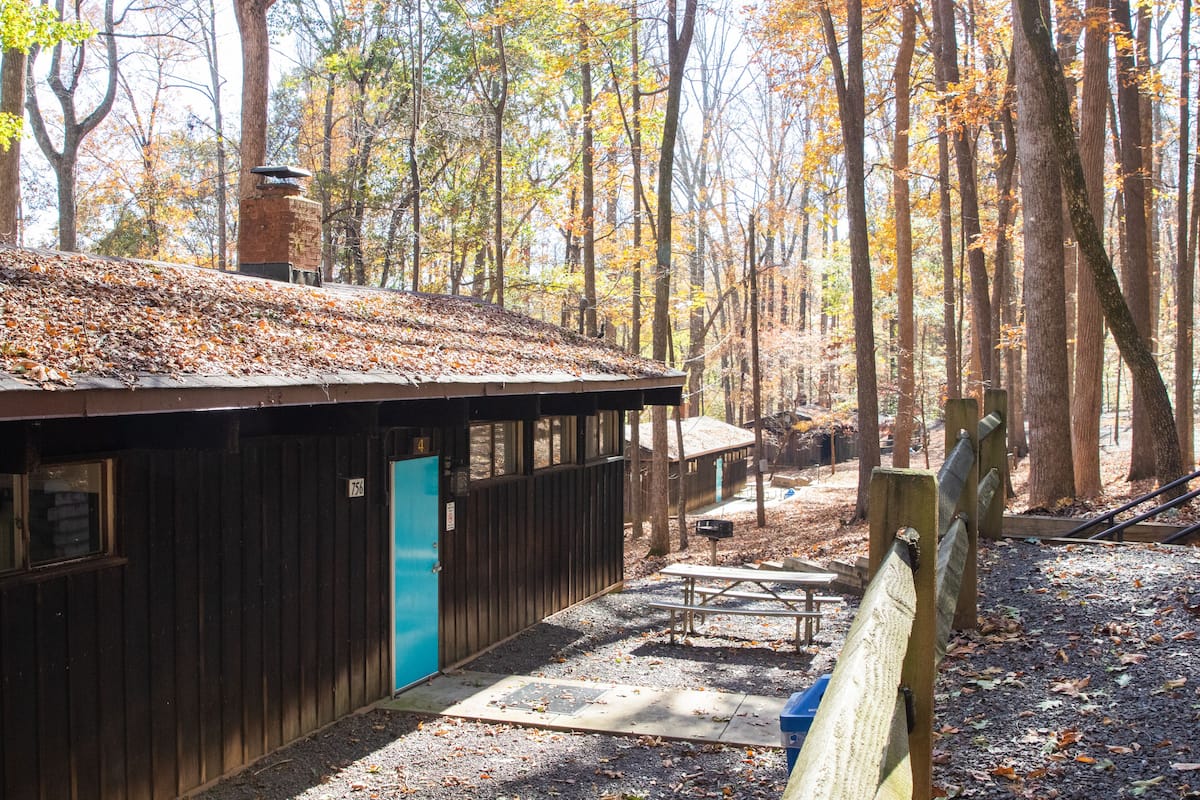 Basic Cabin | 3 bedrooms, iron/ironing board, free WiFi, bed sheets