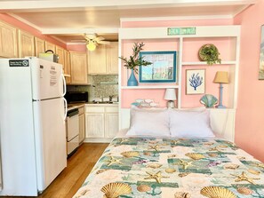 Iron/ironing board, WiFi, bed sheets - Beachfront 1st Floor Condo_Pool_Private Beach_Pet-Friendly (Atlantic Beach)