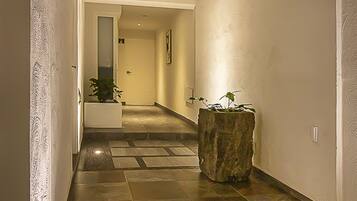 Televisión de pantalla plana, Netflix, películas con cargo