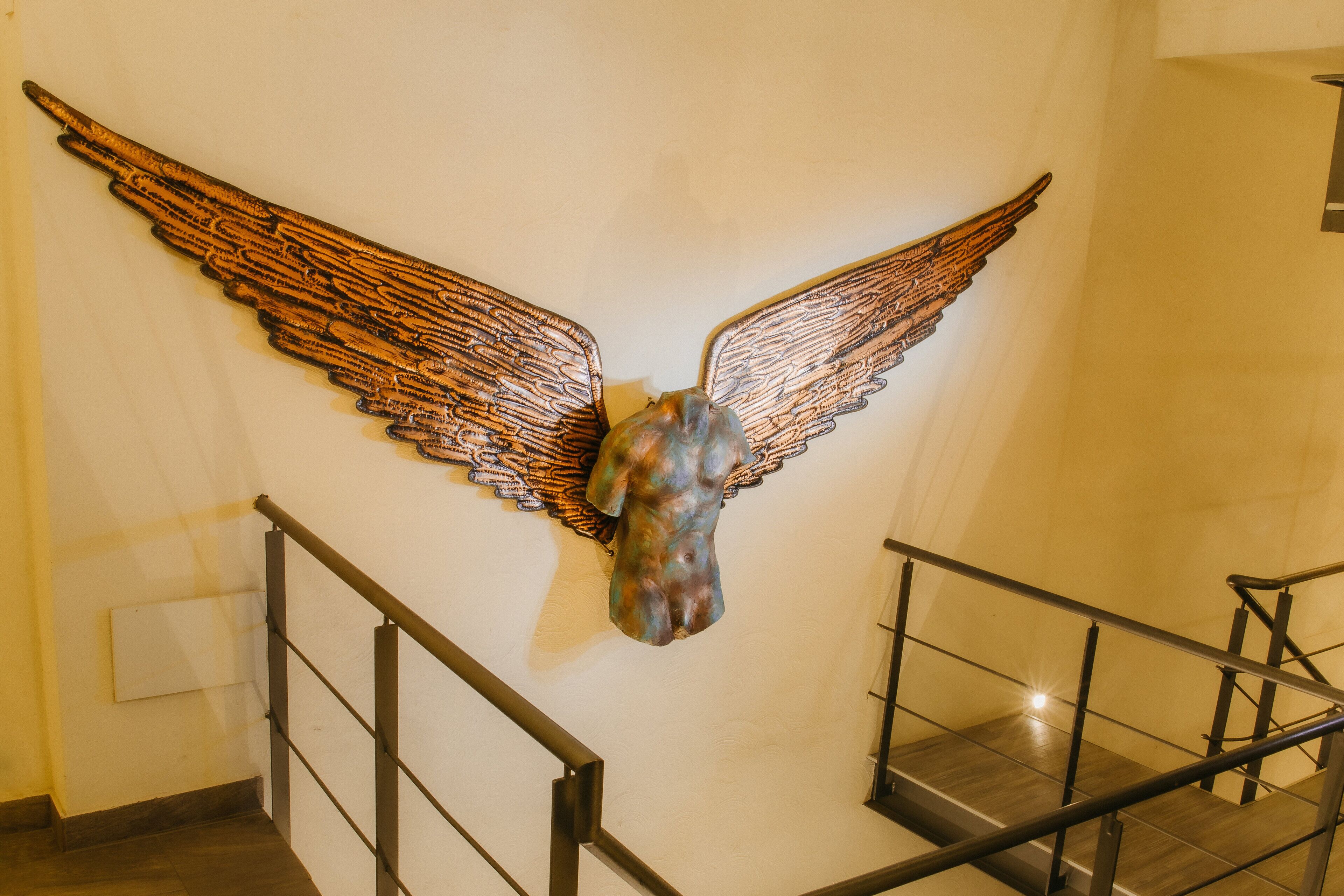 40-inch flat-screen tv with satellite channels, tv, netflix