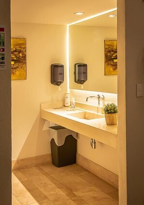 Lobby - Hotel Boutique Maria (Morelia)