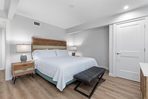 1 chambre, fer et planche à repasser, accès Internet, draps fournis