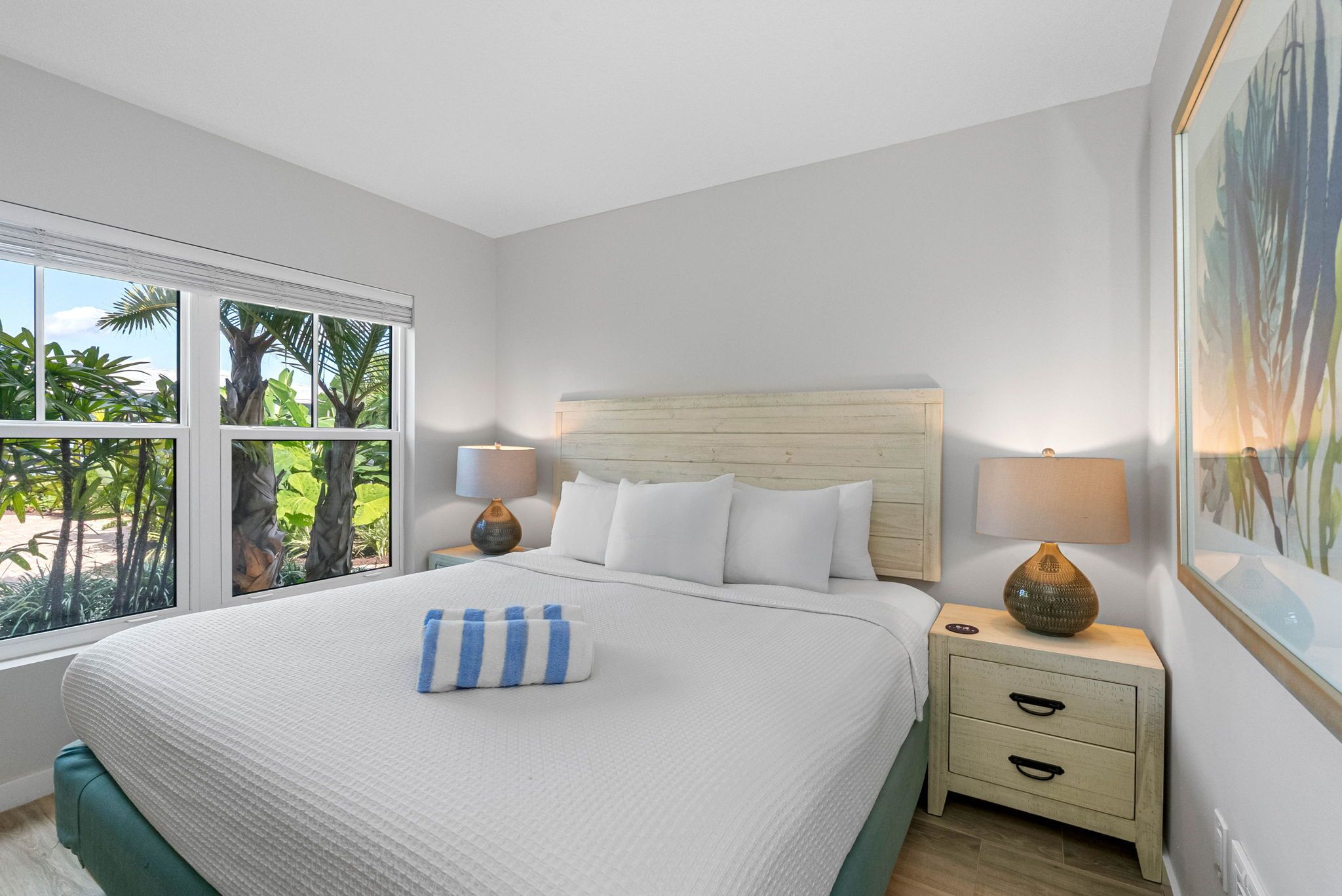 3 slaapkamers, een strijkplank/strijkijzer, internet, beddengoed