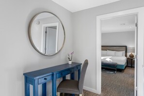 3 chambres, fer et planche à repasser, accès Internet, draps fournis