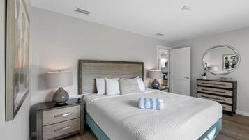 2 bedrooms, iron/ironing board, internet, bed sheets