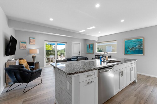 Escape Coastal Resort & Marina - 1 Bed 1 Bath Villa - Unit 4