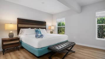 2 bedrooms, iron/ironing board, internet, bed sheets