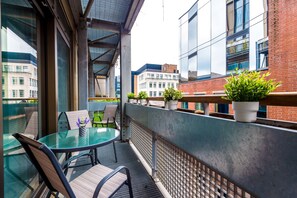 View from room - Hilltop Serviced Apartments - Piccadilly (Manchester)
