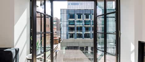 TV connectée de 40 pouces avec chaînes numériques, télévision, Netflix