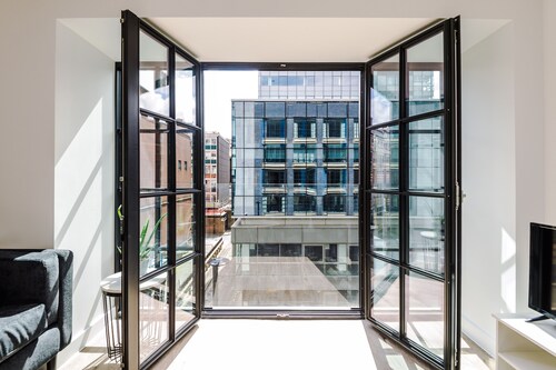 Hilltop Serviced Apartments - Piccadilly