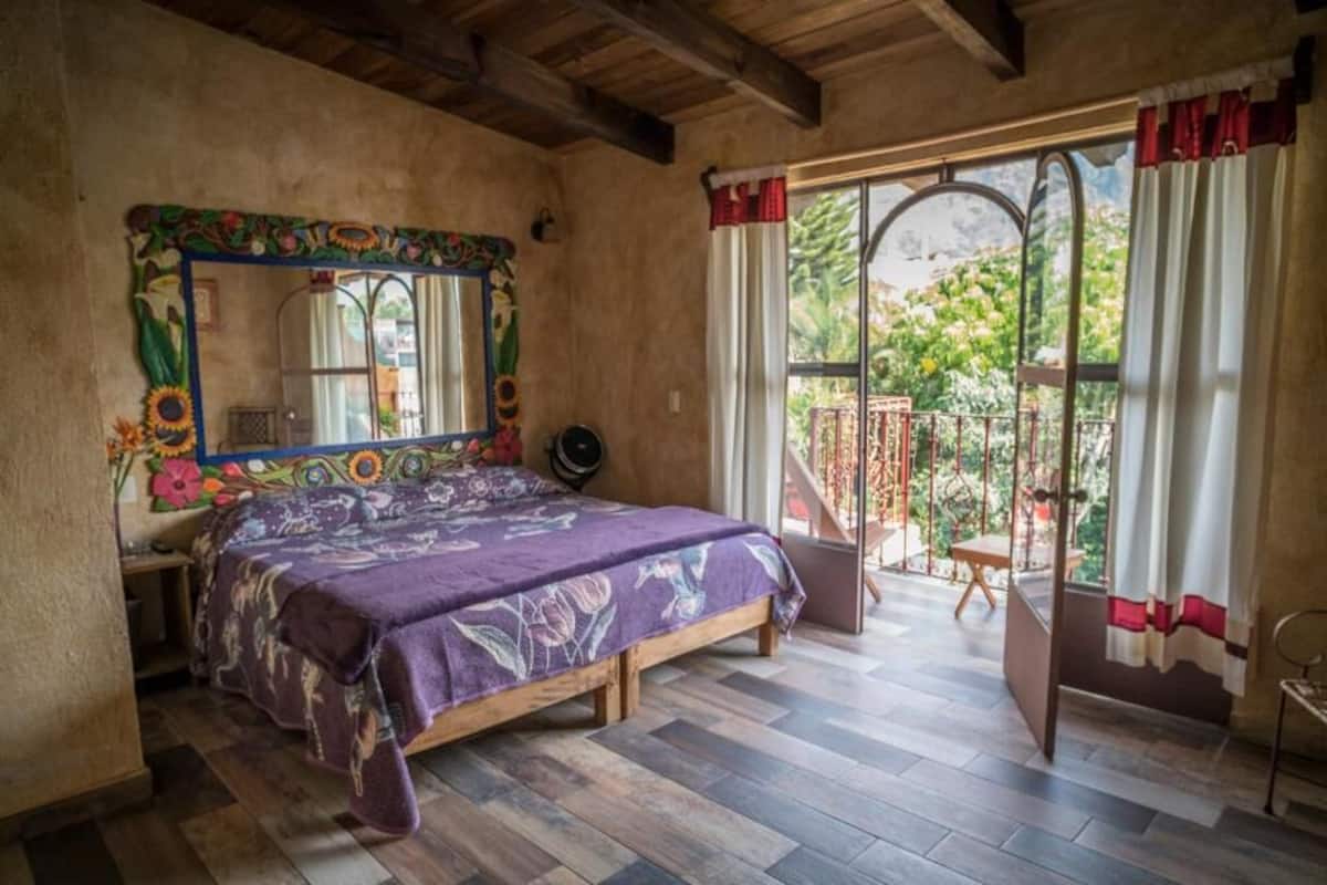 Deluxe Double Room | Free WiFi
