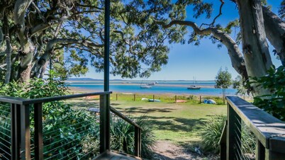JACKS PLACE B - 1770 waterfront