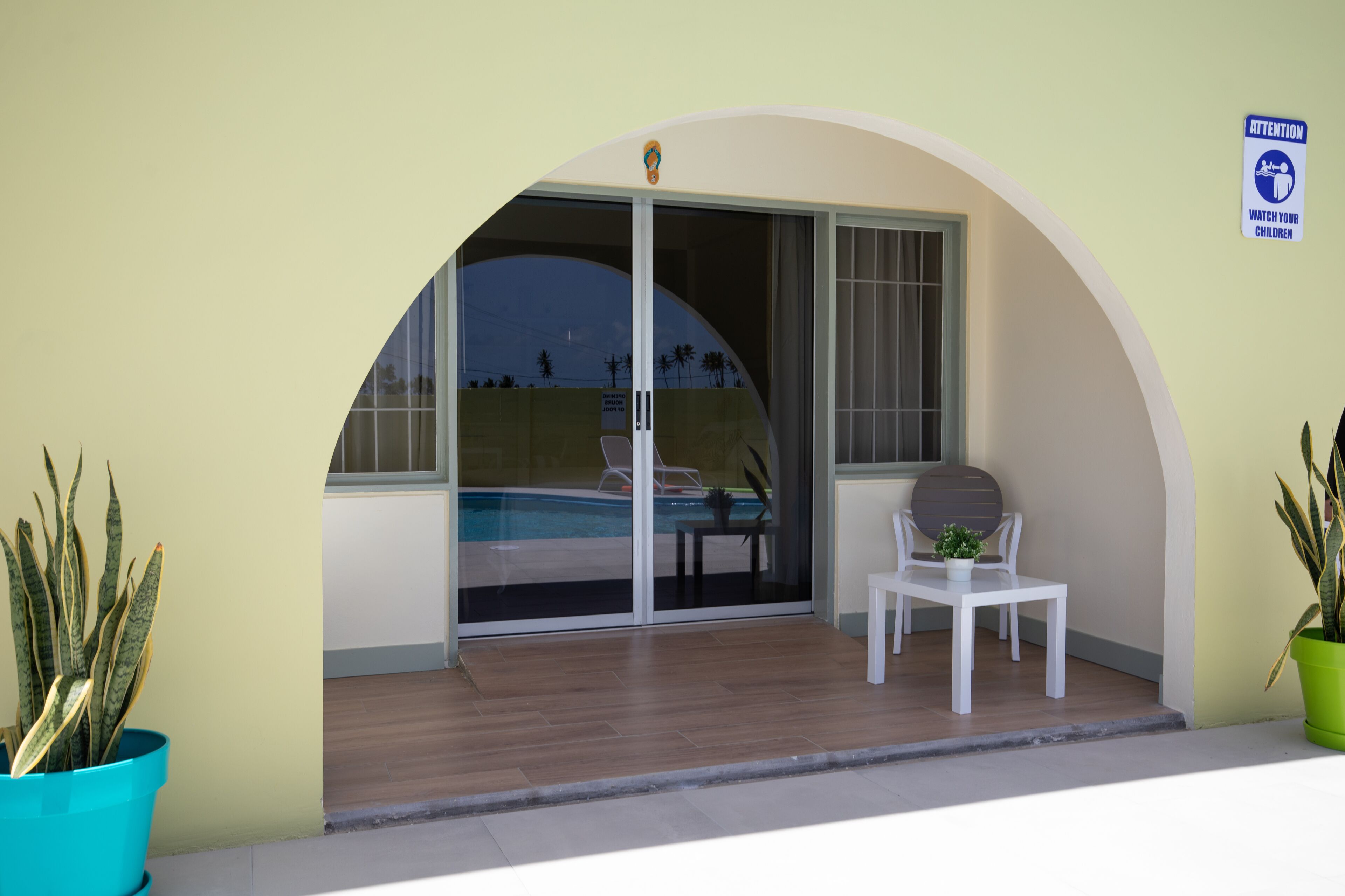Chambre Standard, vue piscine | Piscine extérieure