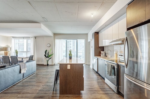 Urban 2BR Escape In-suite Laundry and Terrace