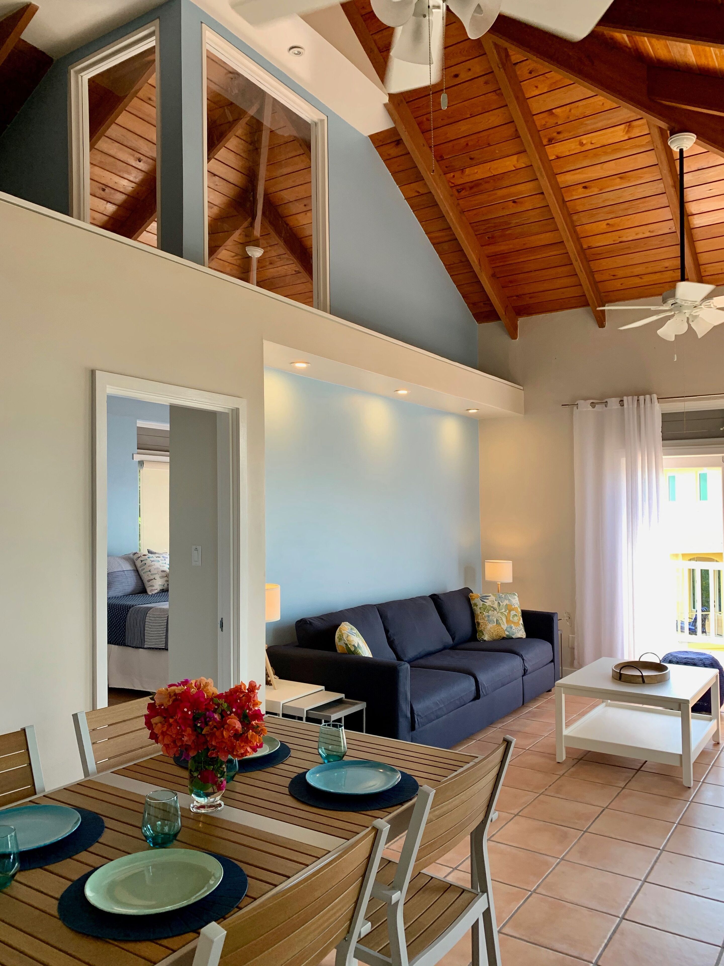 Newly Renovated 2-bedroom Condo With Sunset View & Power Generator - Saint John