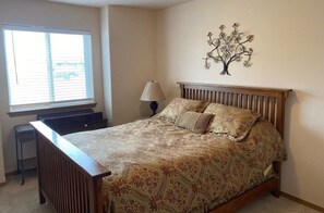 3 bedrooms, free WiFi, bed sheets