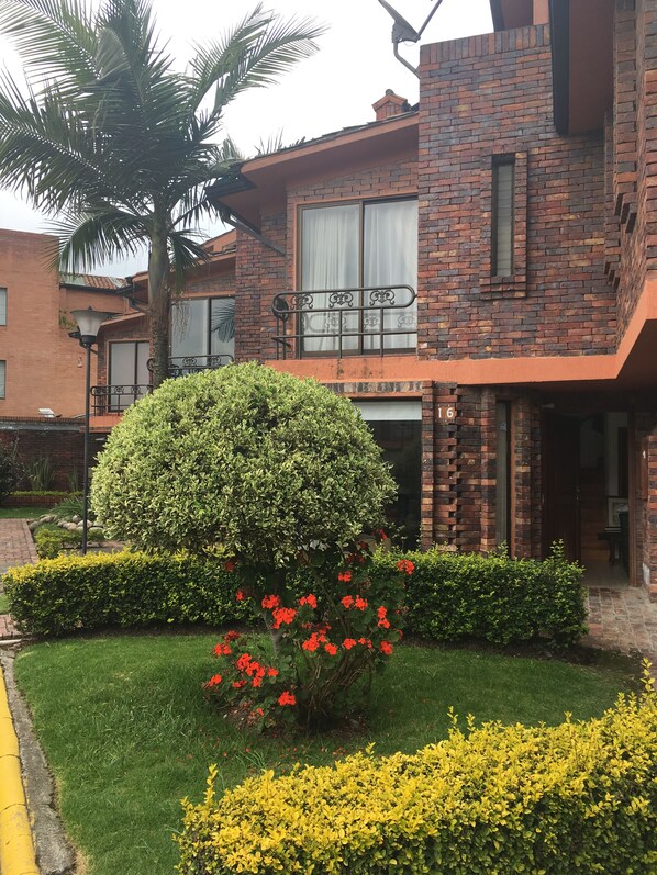 Exterior - 1BR | Cerca a Colmena y BBC (Chía)