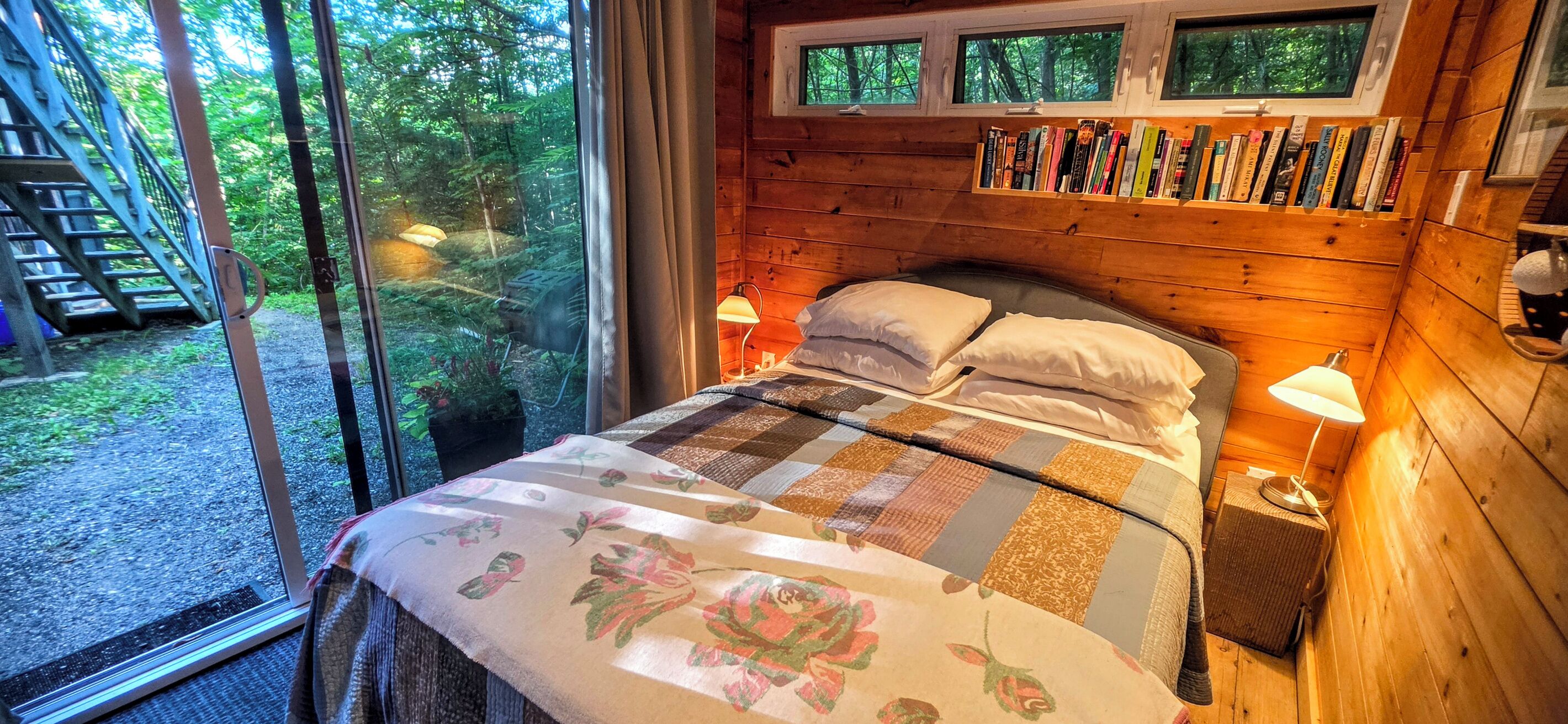 4 bedrooms, WiFi, bed sheets
