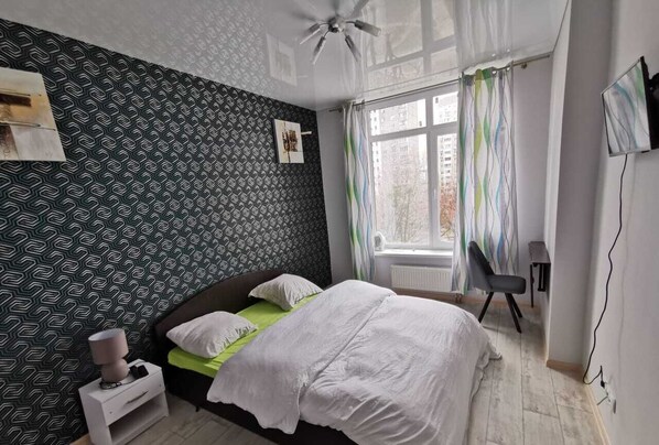 2 bedrooms, WiFi, bed sheets - SMART FLAT!!!! (Kiev)