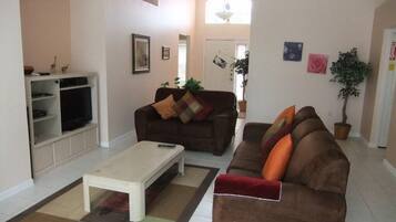 Villa, Multiple Beds (Ref 10 Luxury 3 Bed Villa with privat) | Living room | Table tennis