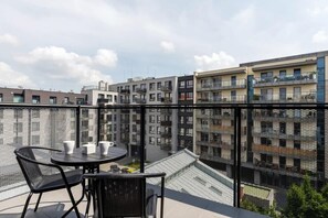 Outdoor dining - Bóżnicza 2 | Stylish Studio | Parking (Poznan)