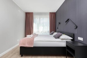 2 chambres, fer et planche à repasser, Wi-Fi, draps fournis