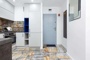 Fridge, oven, stovetop, dishwasher - Al. Jana Pawła II 20 | Near Rondo ONZ | Warsaw (Warszawa)