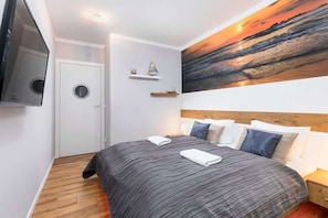 1 bedroom, iron/ironing board, WiFi, bed sheets