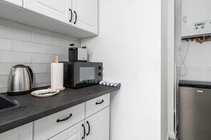 Fridge, microwave, stovetop, electric kettle