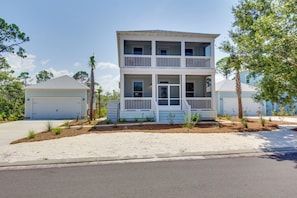 Exterior - Coastal Port St Joe Getaway w/ Pool & Beach Access (Port St. Joe)