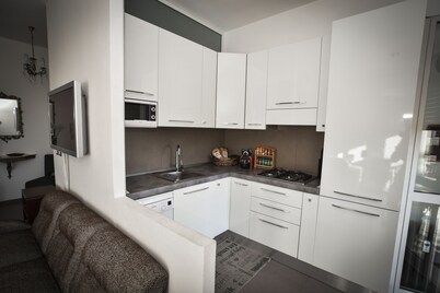 HIGH FLOOR SEA VIEW - APARTMENT WITH 30 SQM TERRACE
