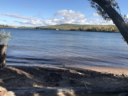 Large Vacation Home Across from Lake Superior & Short Walk to Lighthouse!!