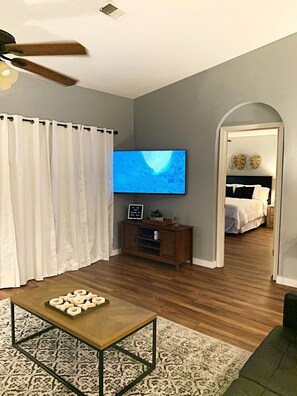 2 Schlafzimmer, Bügeleisen/Bügelbrett, WLAN, Bettwäsche