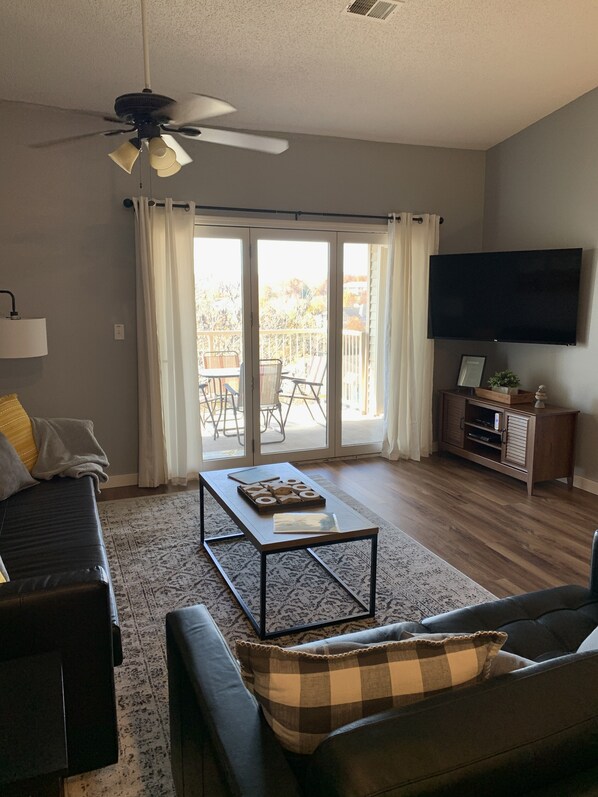 Smart-TV, DVD-Player