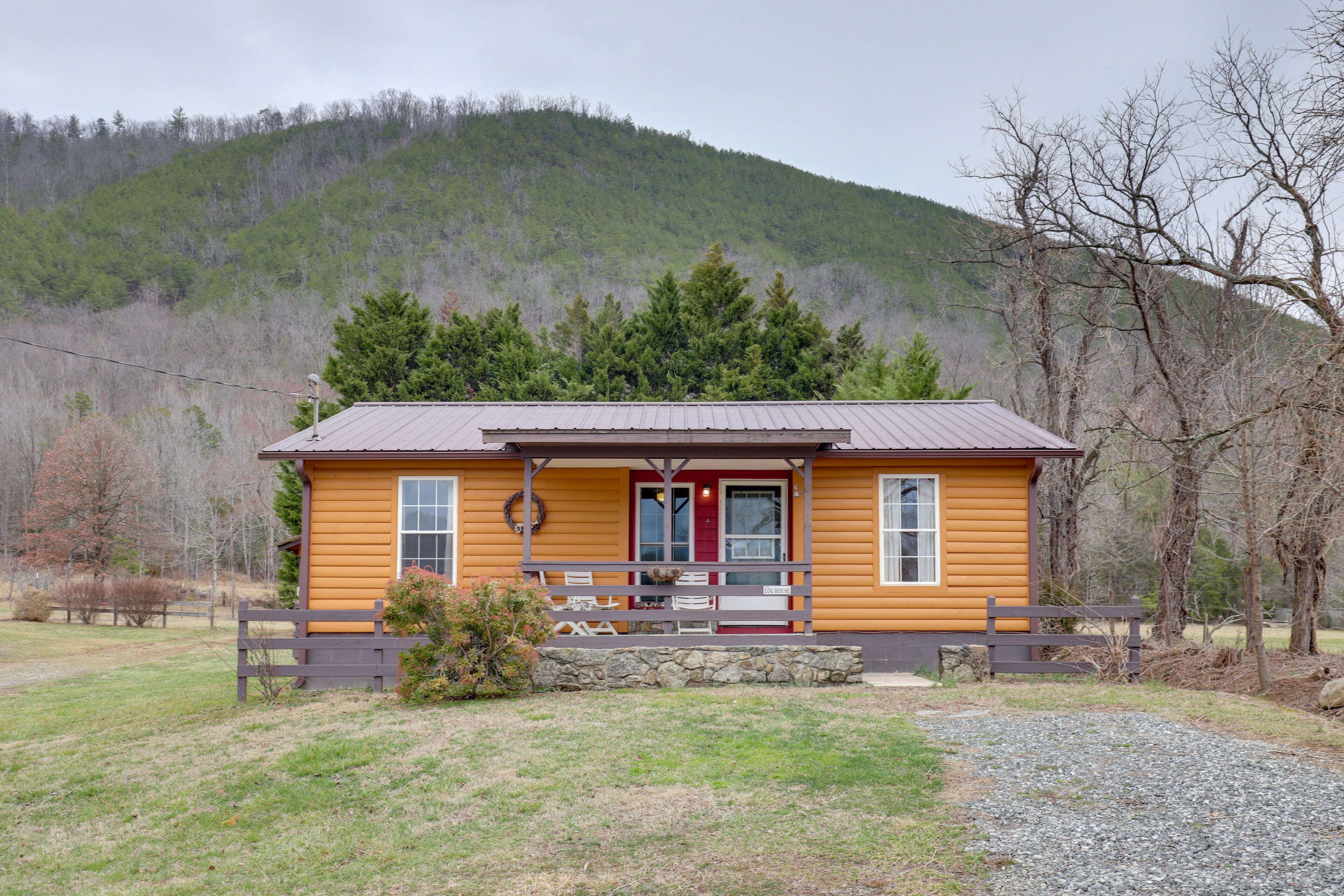 Riverfront Hot Springs Cabin w/ Private Hot Tub!