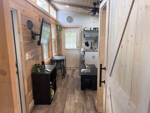 Interior - Lake Side Tiny home in Punta Gorda, Florida (Punta Gorda)
