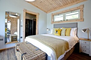 1 غرفة نوم ومكتب ومكواة/لوح كي وخدمة الإنترنت