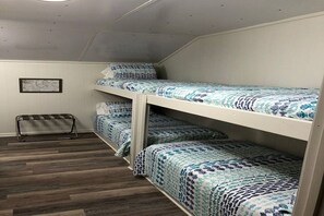 3 bedrooms, free WiFi, bed sheets