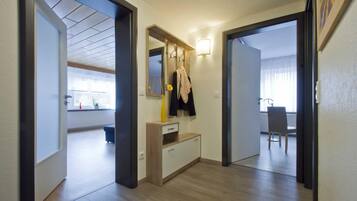 2 Schlafzimmer, Babybetten, kostenloses WLAN