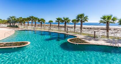 Weekend getaway starts now !! New grill 2025 sleeps 10 26thfloor C tower